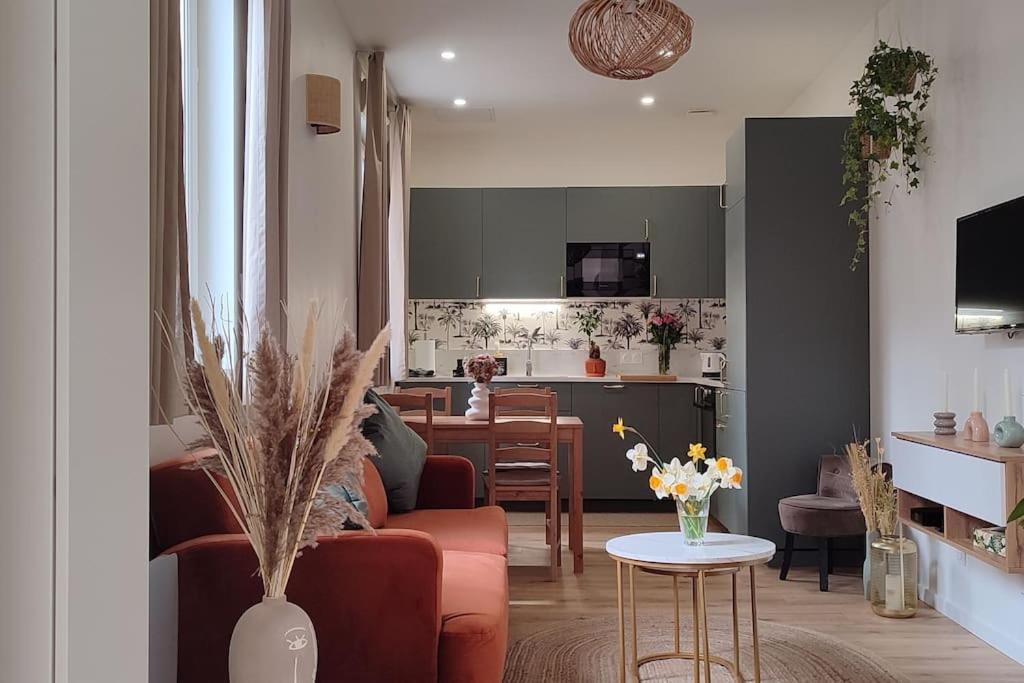 Maison Cosy Terrasse Ensoleille แคลร์มงต์-แฟร์รองด์ ภายนอก รูปภาพ