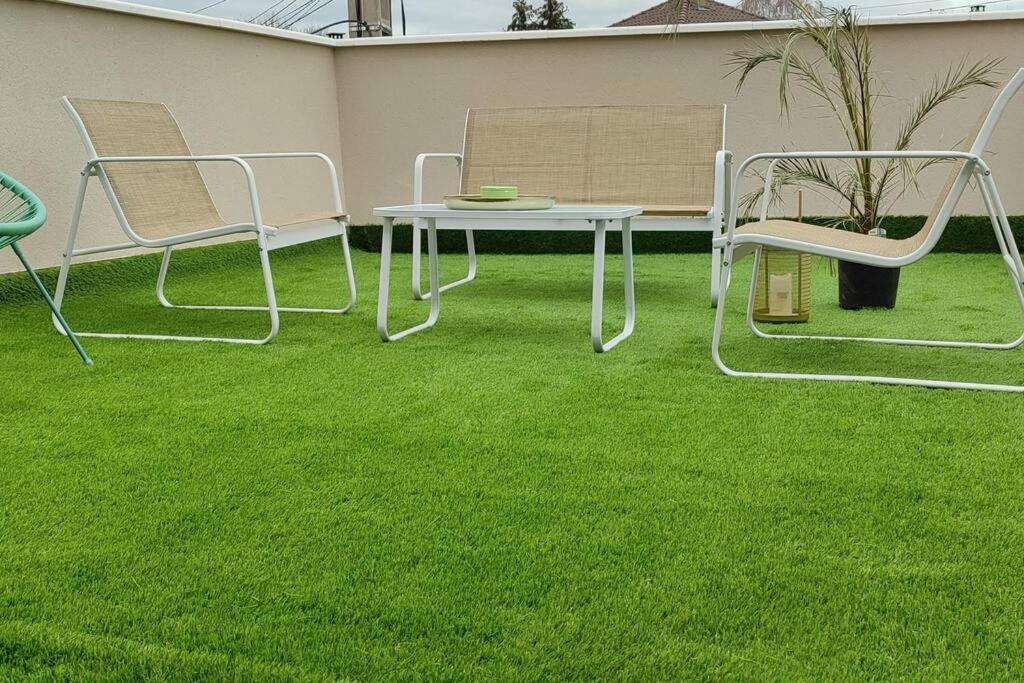 Maison Cosy Terrasse Ensoleille แคลร์มงต์-แฟร์รองด์ ภายนอก รูปภาพ